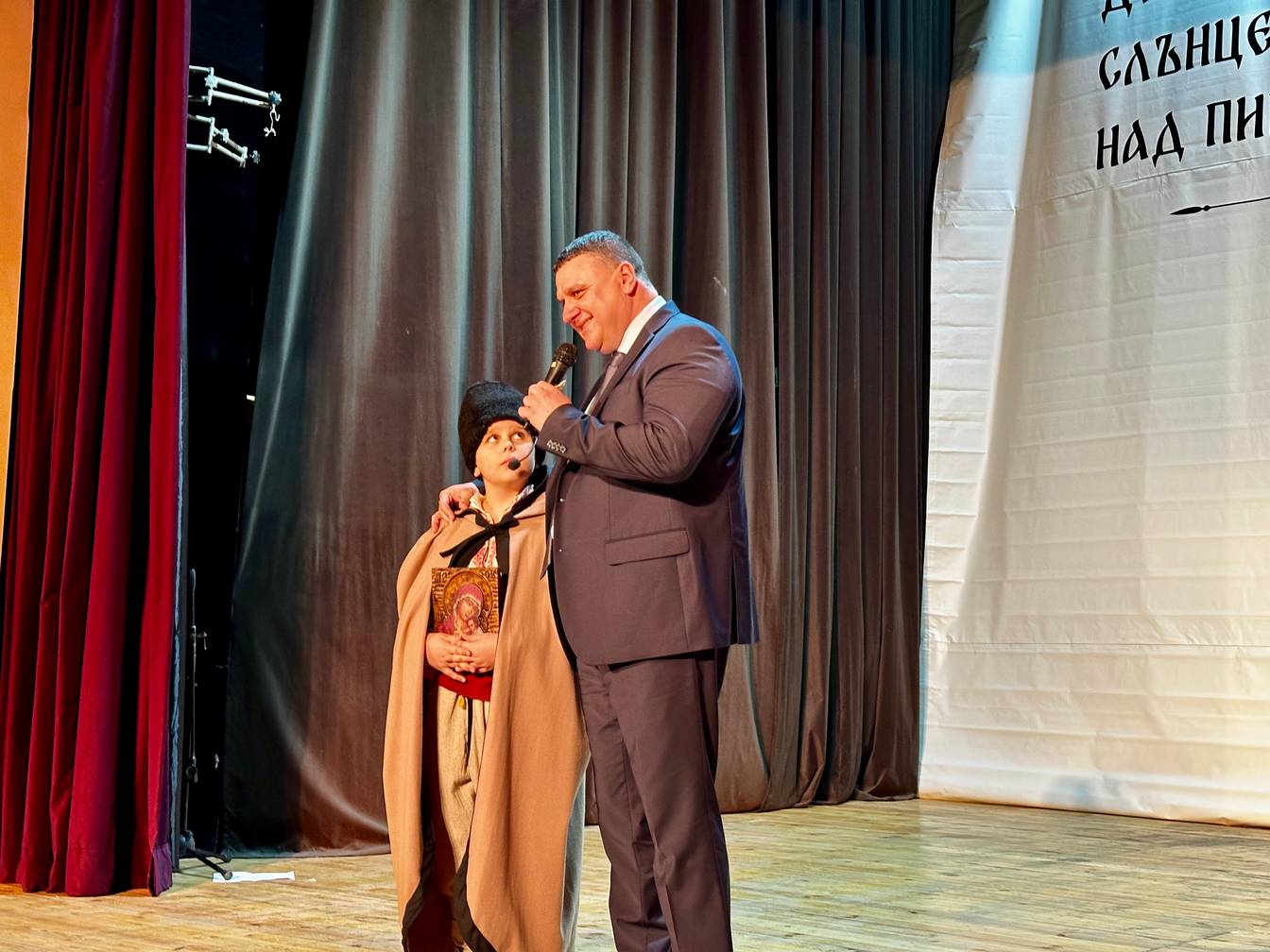  Кметът на Оряхово Росен Добрев 